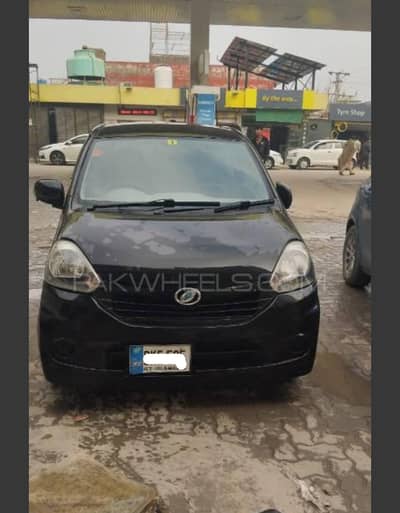 Daihatsu Mira 2012