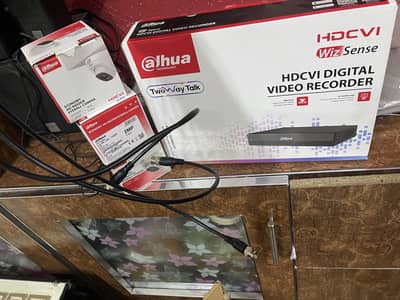 Dahua 4 channel dvr + Cameras