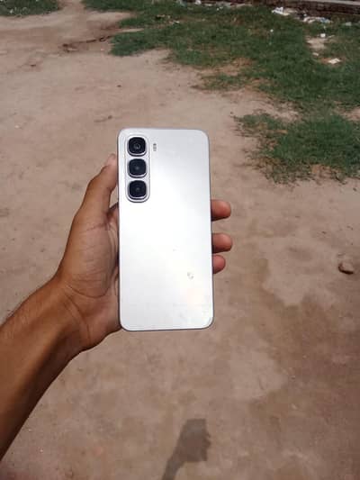 Infinix Hot 60i