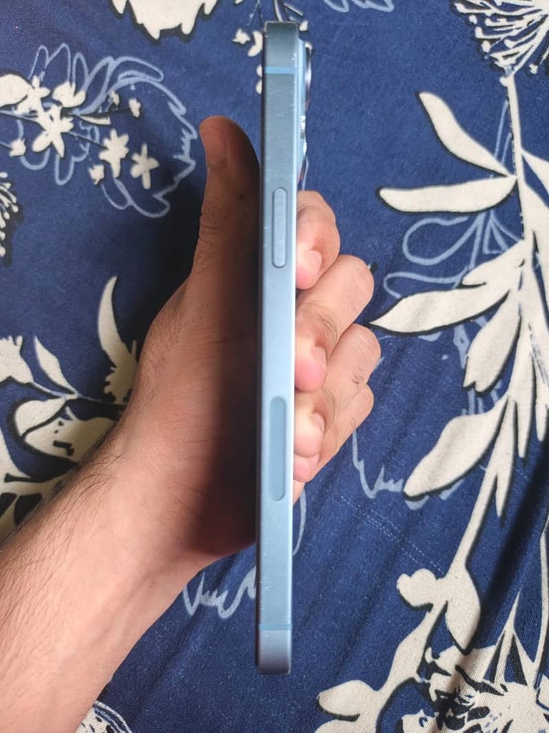 Apple iPhone 14 plus 3