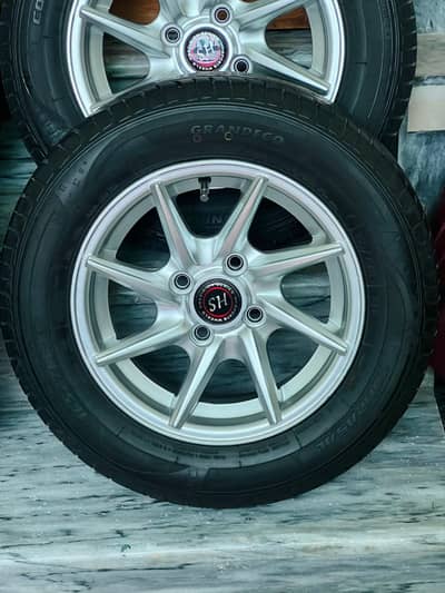 13" RIM TYRES BRAND NEW CONDITION
