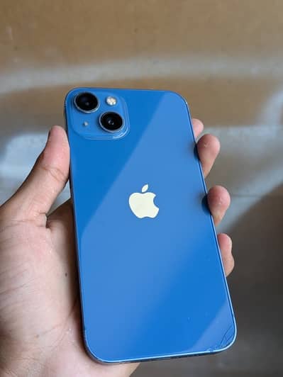 Apple iPhone 13