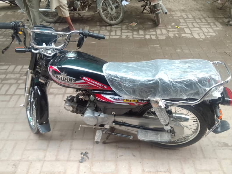 UNIQUE 70 2016 10/10 CONDITION 1