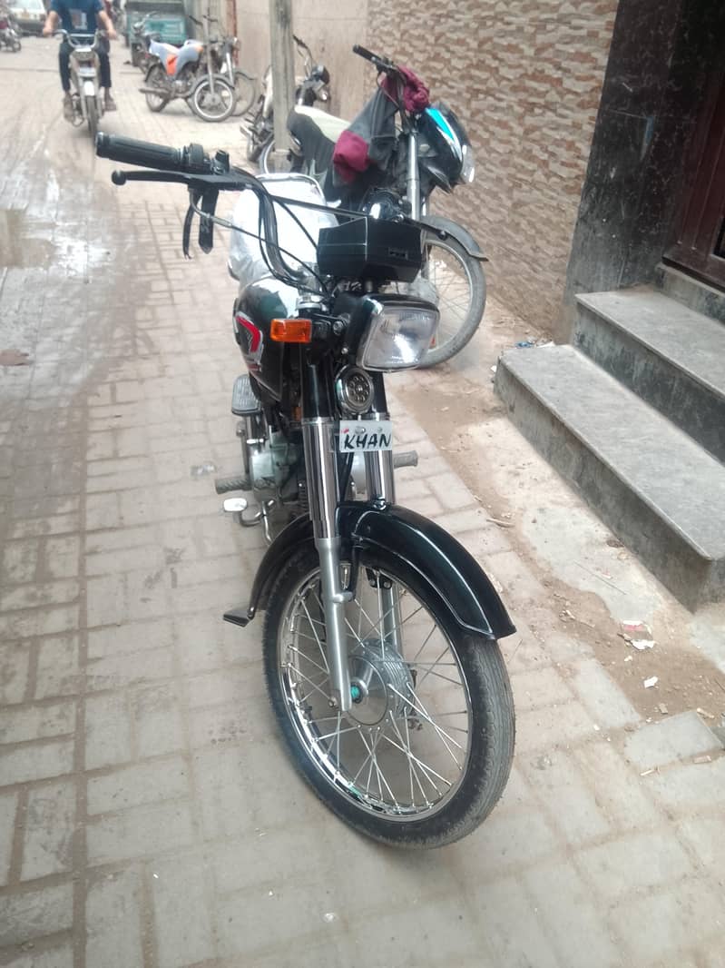UNIQUE 70 2016 10/10 CONDITION 4