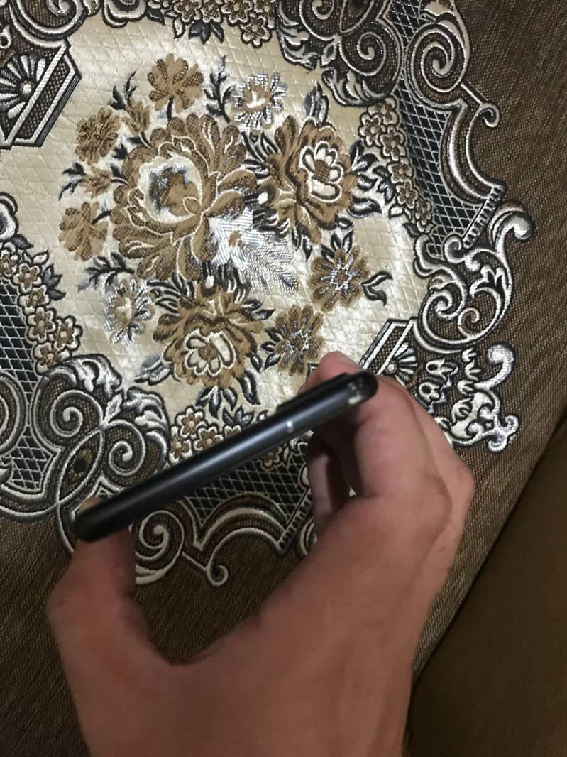 Apple iPhone 7 Plus 4