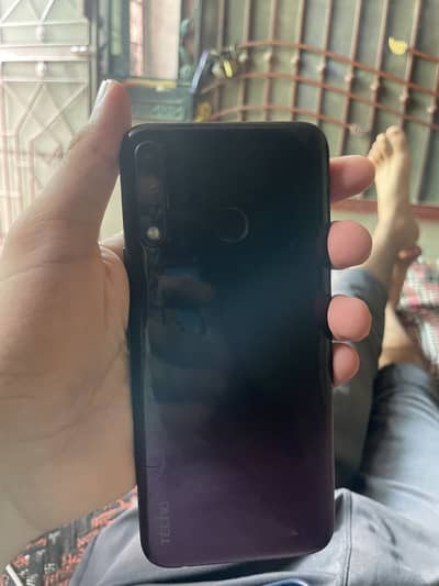 Tecno spark 4 ram 3 32