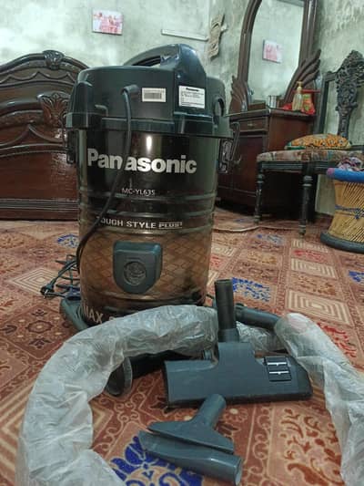Vacuum Cleaner/. 2200W/21L. Panasonic Original
