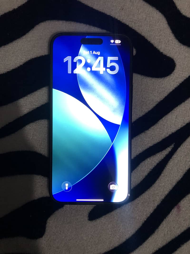 Apple iPhone 16 Plus 1