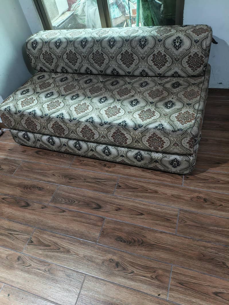 sofabed 2