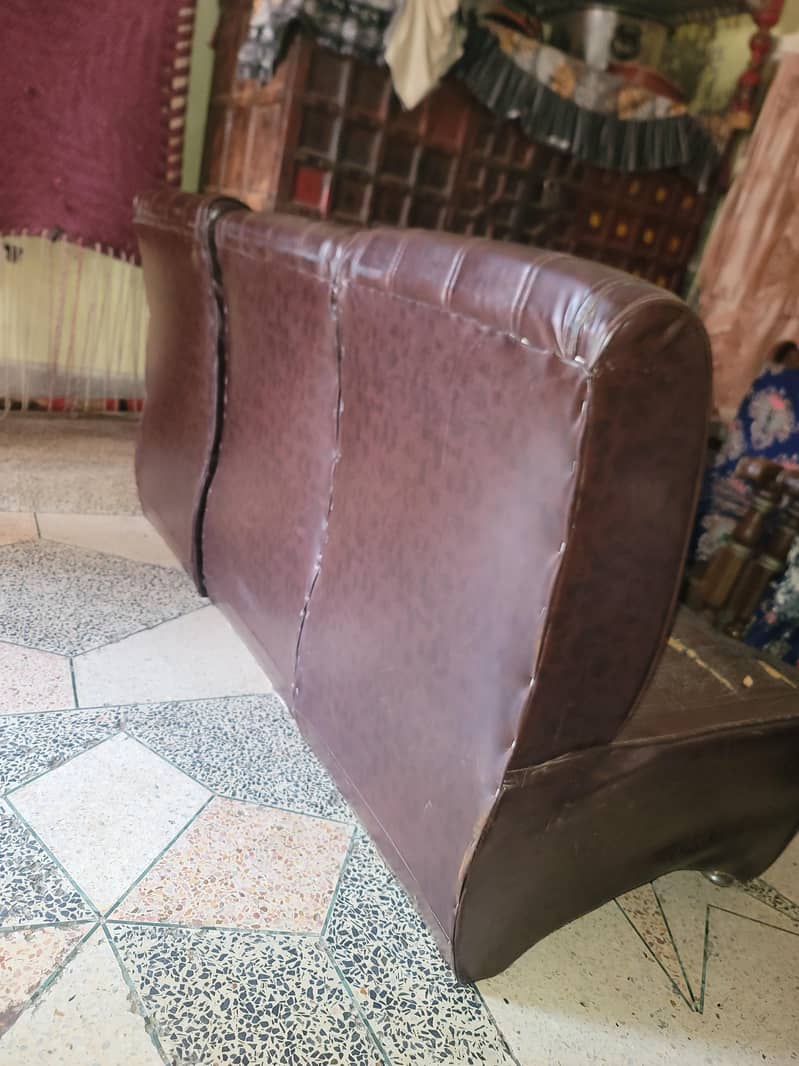 Leather sofa 4