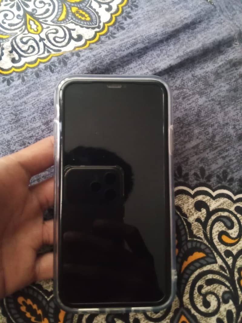 Apple iPhone 11 5