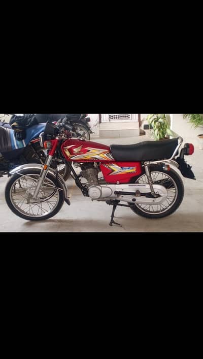 125cc bike sale 7800km chali hui behtreen condition