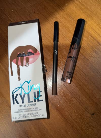 Kylie true brown k lip kit