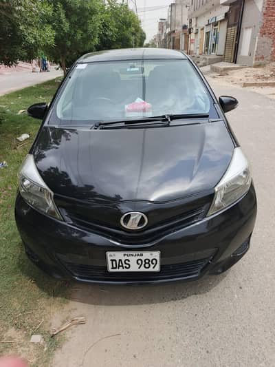 Toyota Vitz 2011