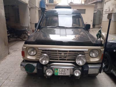 NISSAN PETROL SAFARI DIESEL MODEL 1990 IMPORT 1992 LAHORE REGISTRATION