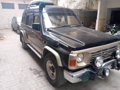 NISSAN PETROL SAFARI DIESEL MODEL 1990 IMPORT 1992 LAHORE REGISTRATION
