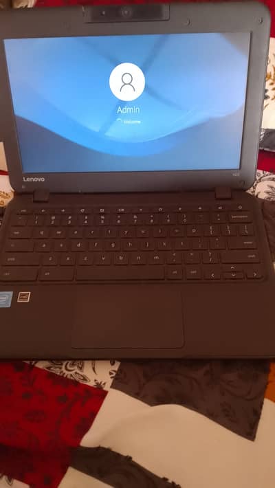 Chromebook ha used ma ha par saf halat ke ha