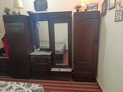 Furniture (wooden)