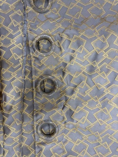 7 Grey & Gold Eyelet Curtains – 140 × 220 cm – Excellent Condition