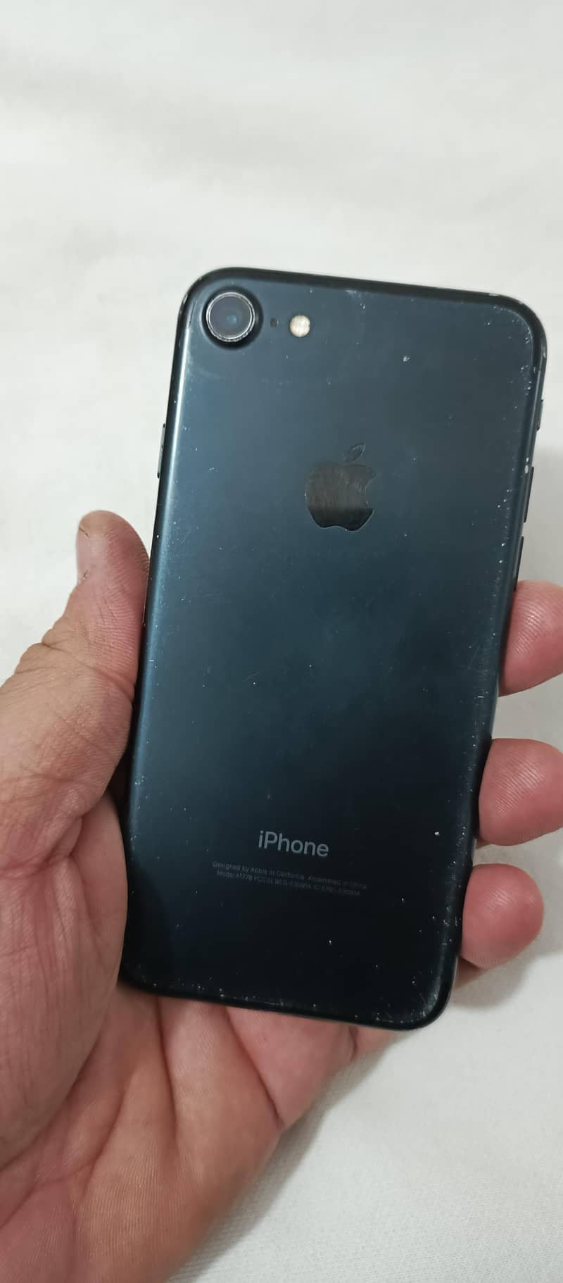Apple iPhone 7 1