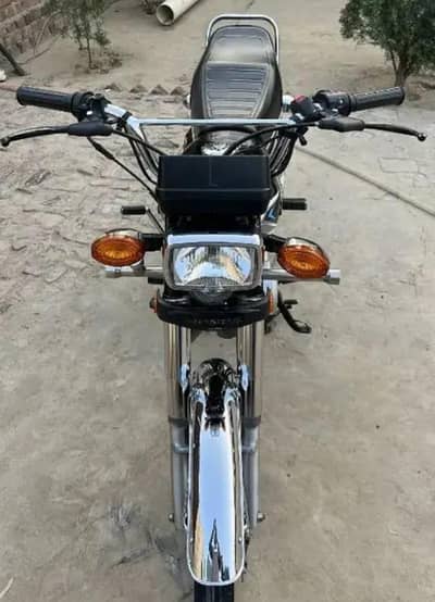 CG125 22/23 modal