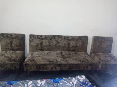 3 seater sofa condition good