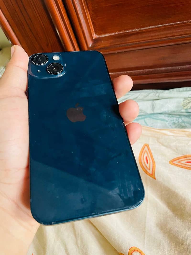Apple iPhone 13 1