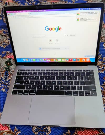 MacBook Pro i7 2017 Ram 16 gb SSD 256 gb 13 inch