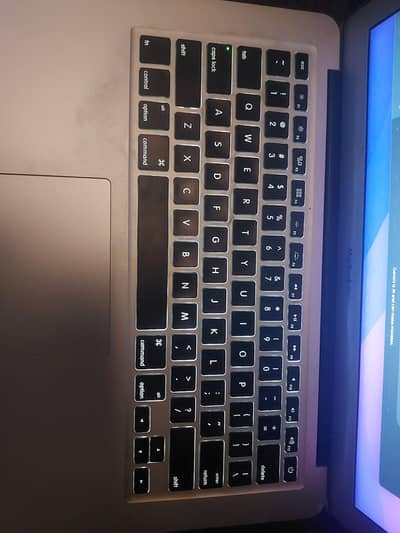 Selling my Apple Macbook Air (13-inch, 2017) in excellent condition.