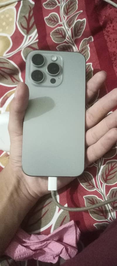 Apple iPhone 15 Pro