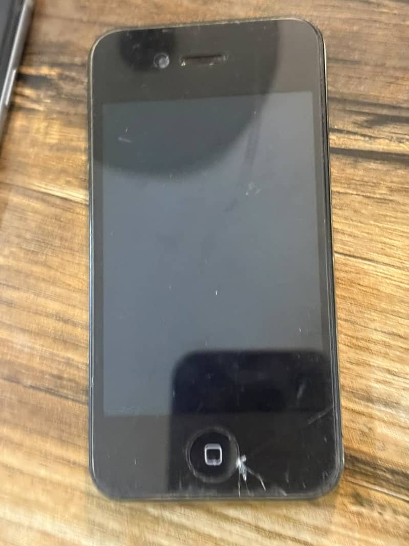 Apple iPhone 4s 1