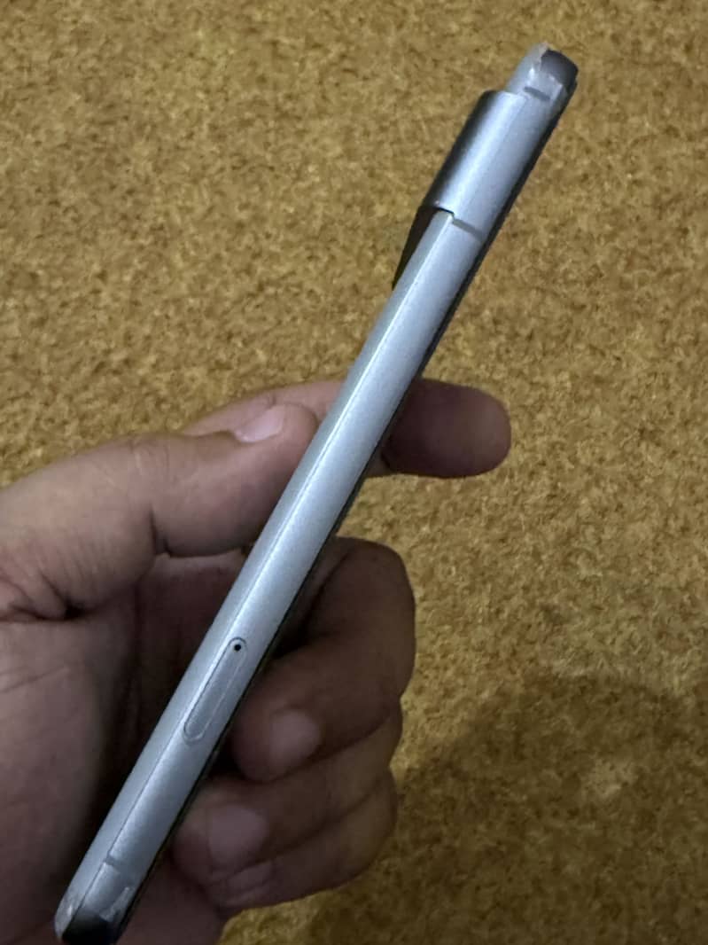 Google Pixel 8 1