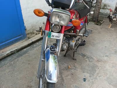 HONDA 70 FOR SALEE