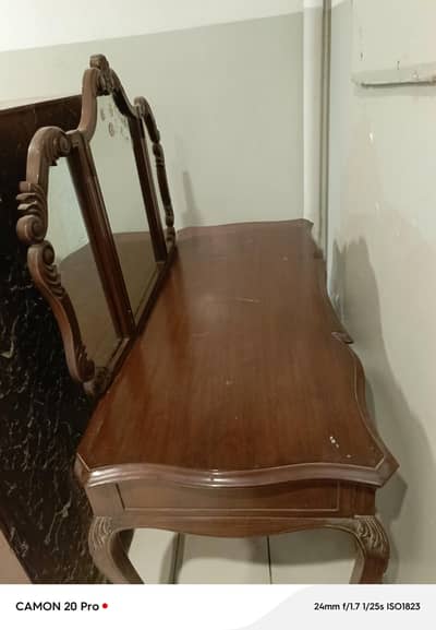 Best wood dressing table