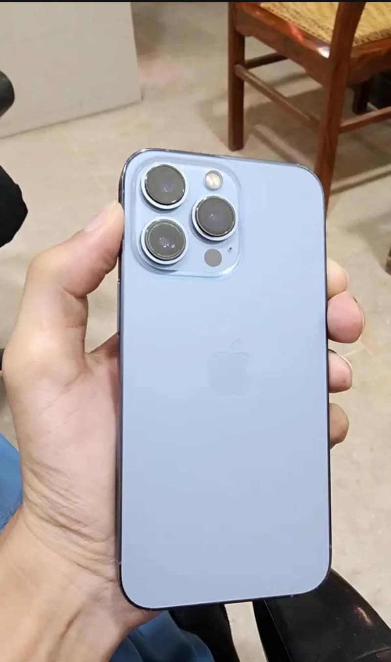 Apple iPhone 13 Pro 0