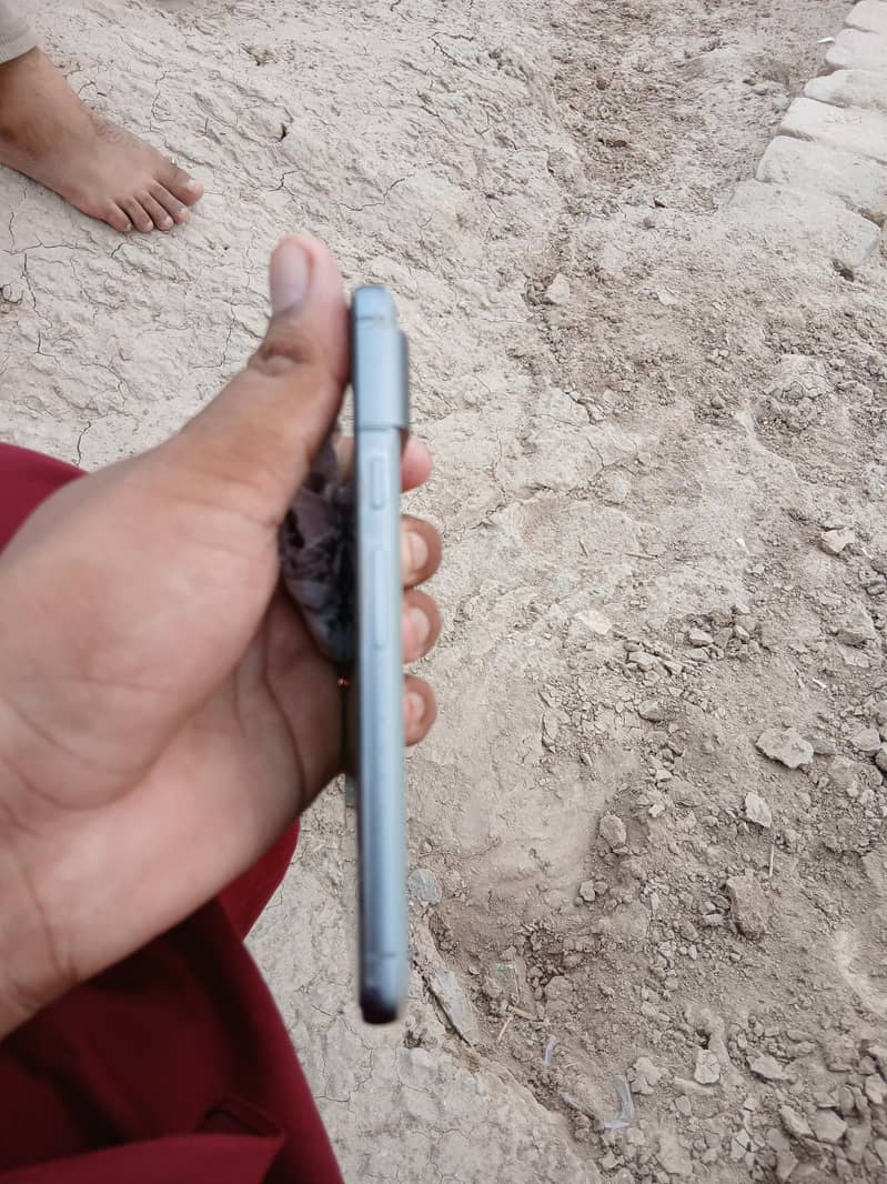 Google Pixel 8 2
