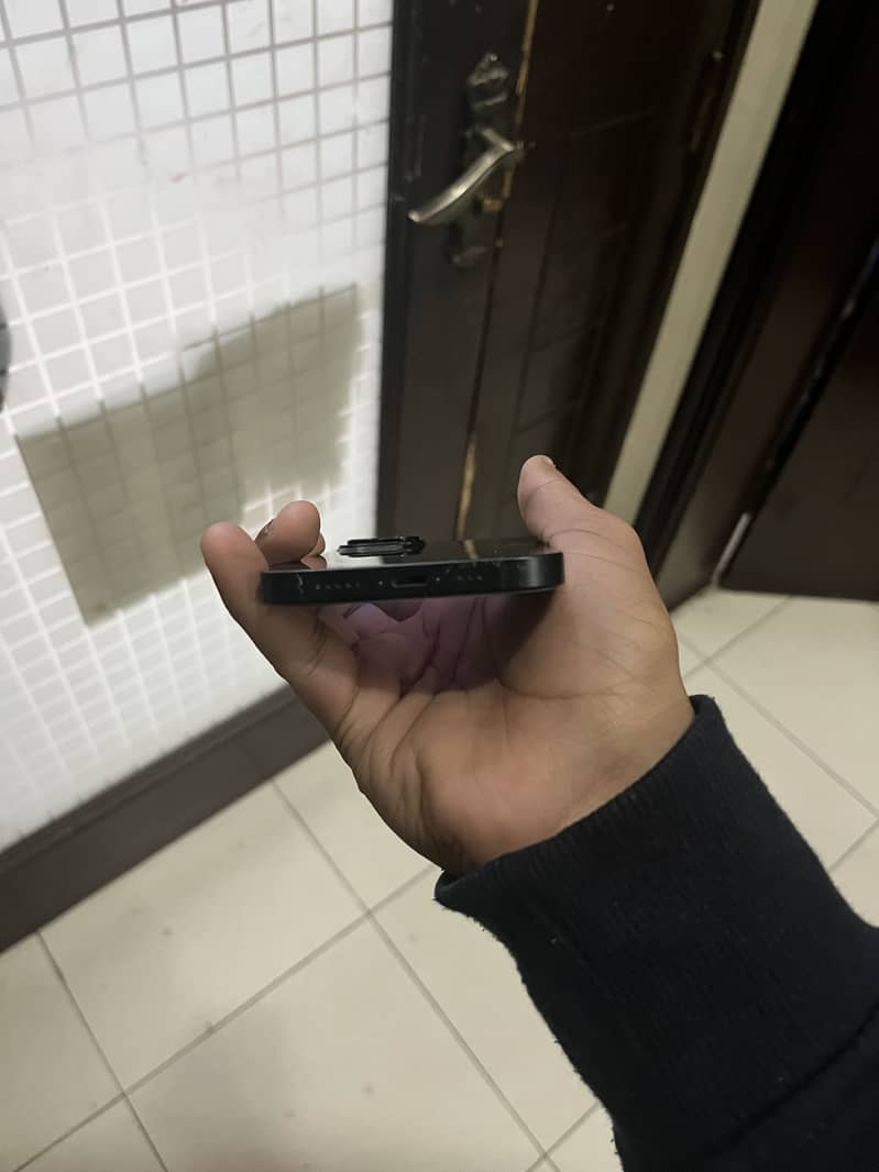 Apple iPhone 14 2