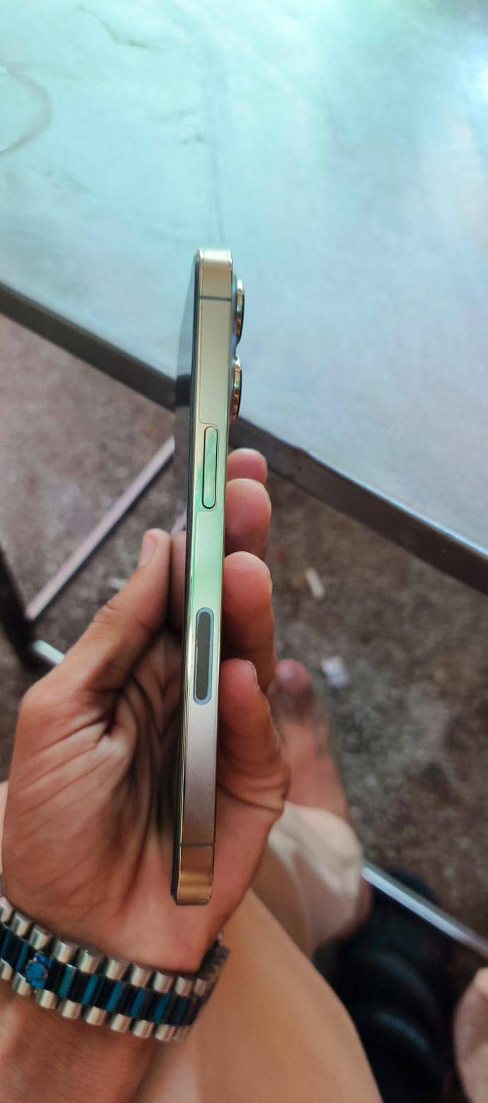 Apple iPhone 13 Pro 2