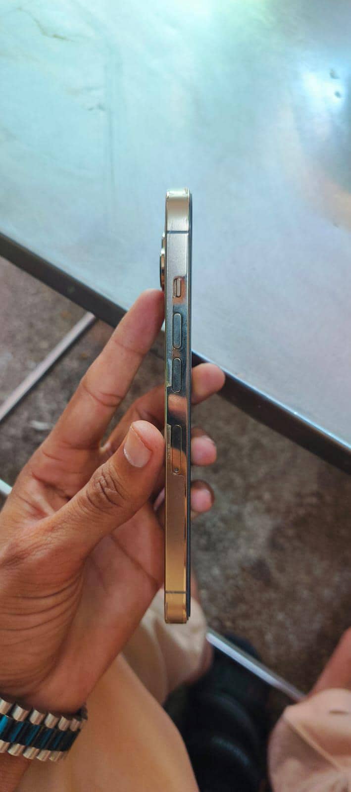 Apple iPhone 13 Pro 3