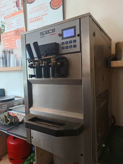 Space ice-cream machine