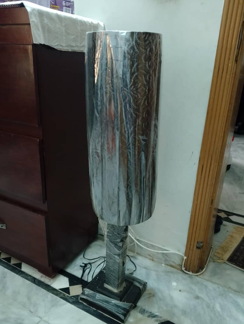 Floor Lamp 0