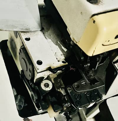 Overlock sewing machine