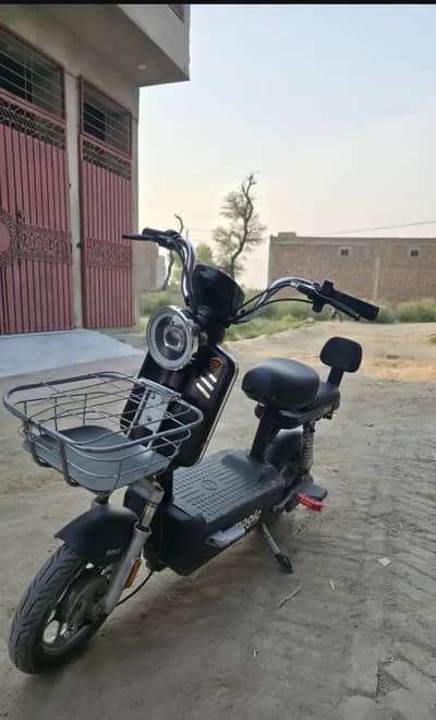 Crown scooty electric magic