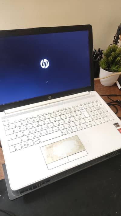 HP LAPTOP RYZEN 2500U
