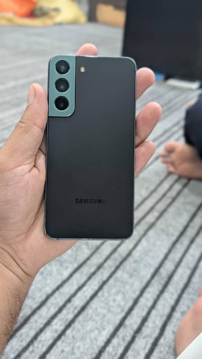 Samsung Mobile S22
