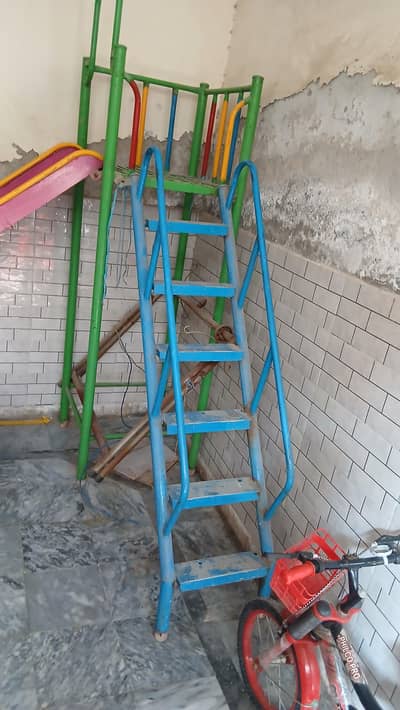 iron slide in good condition