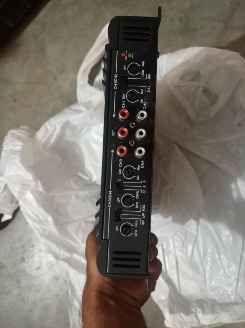 Amplifier boofer 4