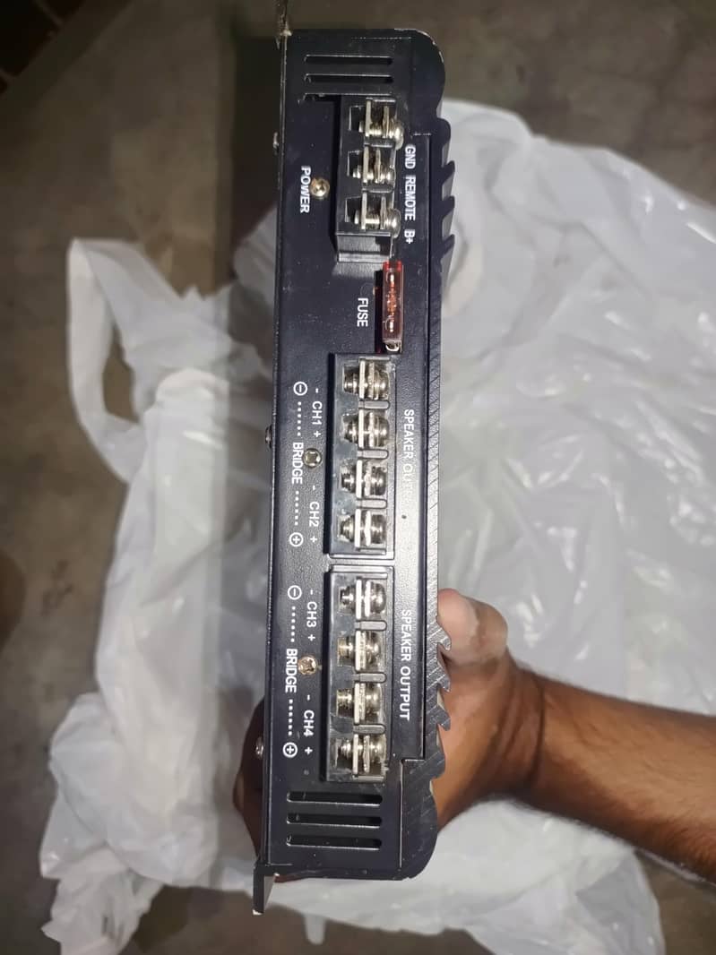 Amplifier boofer 5