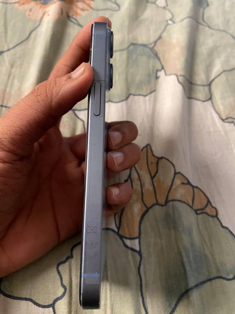 Apple iPhone 14 1