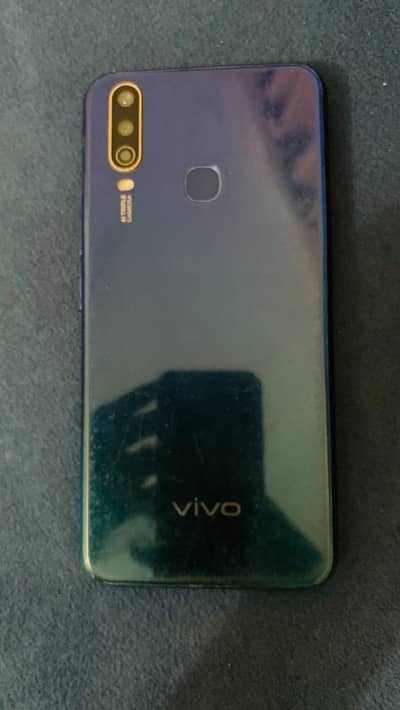 Vivo Y17
